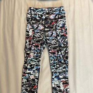 Lululemon size 4 tights